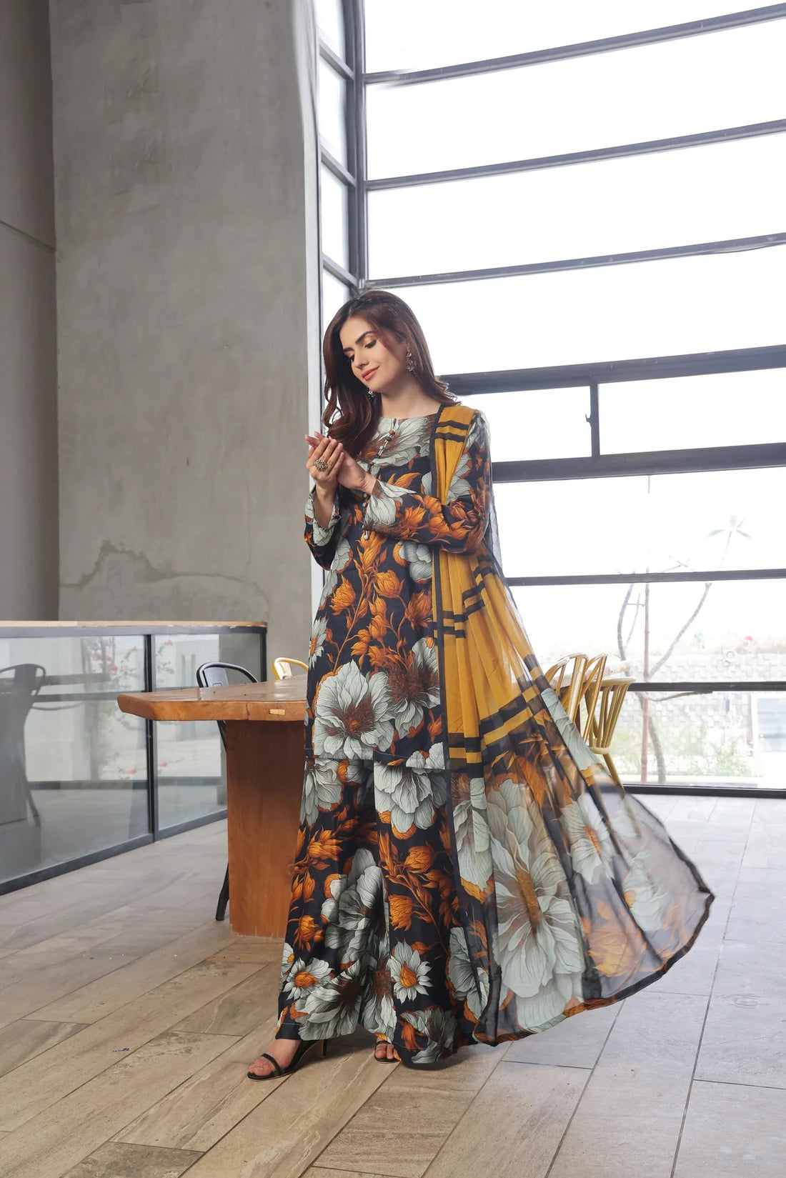 Three Piece Unstitched Breeze Lawn Suit for Women All Over Stylish Printed Breeze Lawn Fabric Summer Wear Collection – Random Article Ref VG-9094C – Premium Quality Design with Flowing  Breeze Lawn Dupatta and Matching Trouser